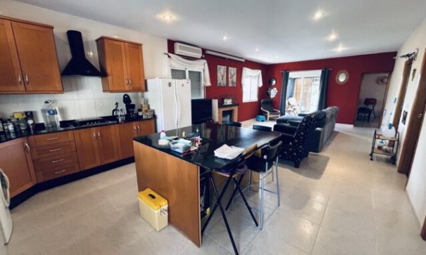 Venta - Chalet Independiente -
Fortuna