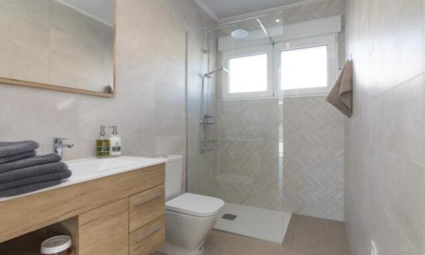 Resale - Freistehende Villa -
Pinoso