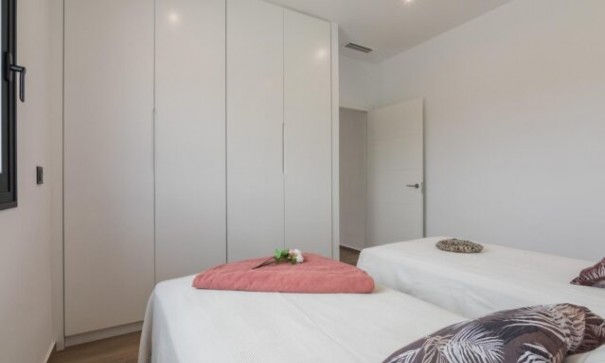 Videresalg - Fritliggende villa -
Pinoso