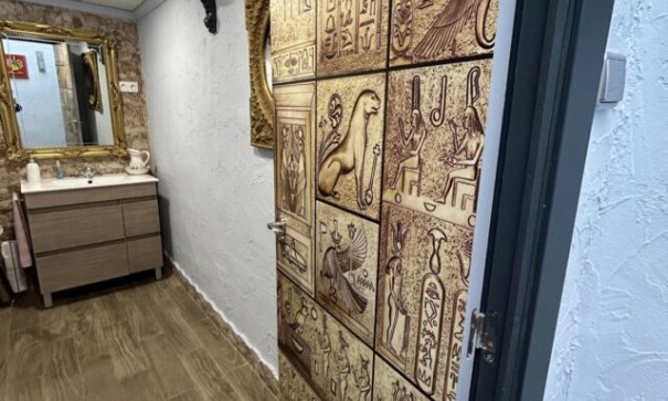 Resale - Freistehende Villa -
Hondón de las Nieves