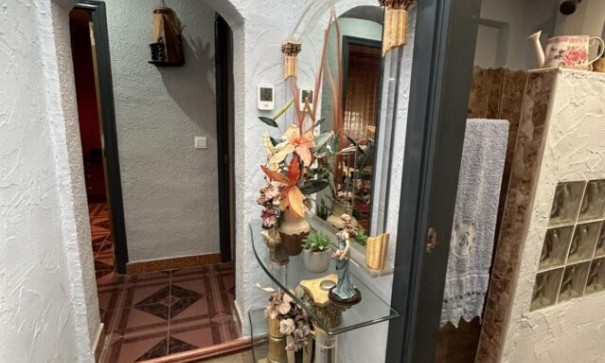 Resale - Freistehende Villa -
Hondón de las Nieves