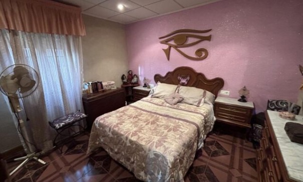 Resale - Freistehende Villa -
Hondón de las Nieves