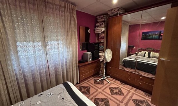 Resale - Freistehende Villa -
Hondón de las Nieves