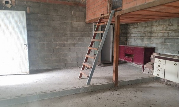 Videresalg - Finca landejendom -
La Romana