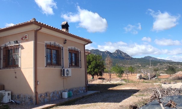 Sprzedaż - Finca nieruchomość wiejska -
La Romana