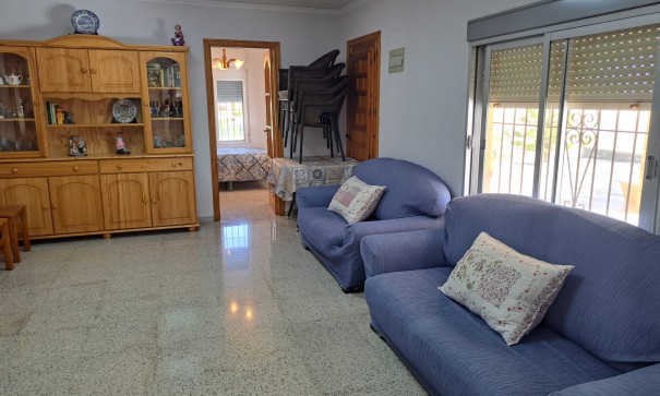 Herverkoop - Finca Landelijk pand -
Crevillente