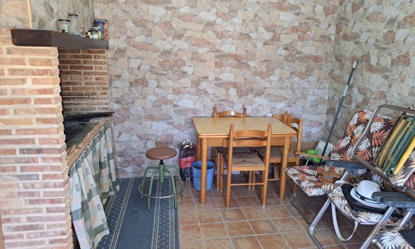 Herverkoop - Finca Landelijk pand -
Crevillente