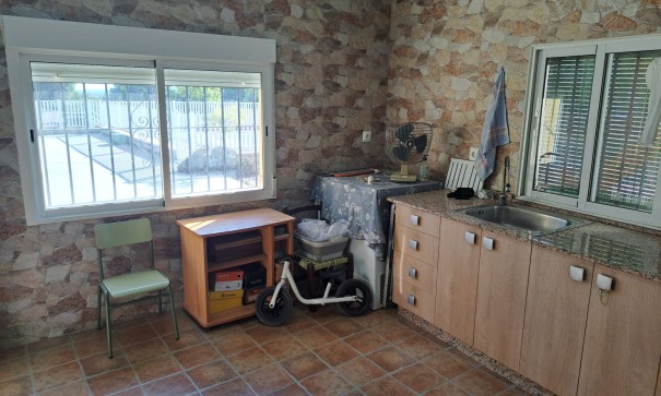 Herverkoop - Finca Landelijk pand -
Crevillente