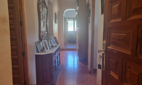 Herverkoop - Finca Landelijk pand -
Hondón de las Nieves