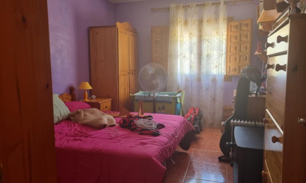 Herverkoop - Finca Landelijk pand -
Hondón de las Nieves