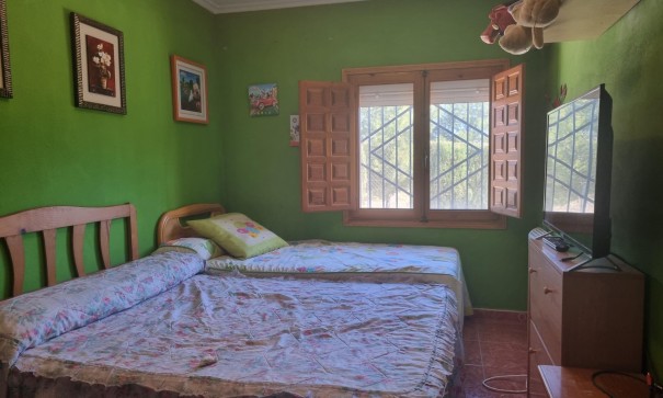 Herverkoop - Finca Landelijk pand -
Hondón de las Nieves