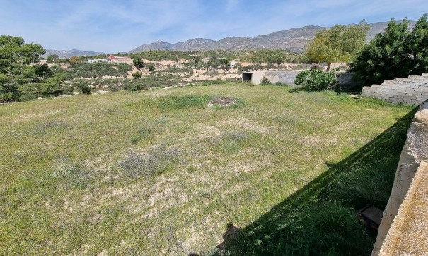 Herverkoop - Finca Landelijk pand -
Crevillente