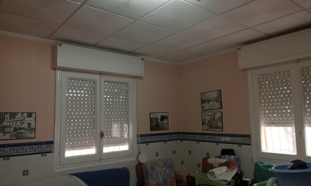 Herverkoop - Finca Landelijk pand -
Crevillente