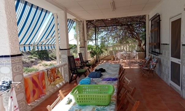 Herverkoop - Finca Landelijk pand -
Crevillente