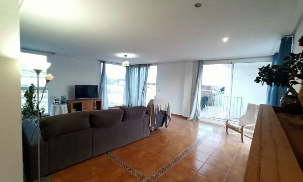 Herverkoop - Finca Landelijk pand -
Alicante