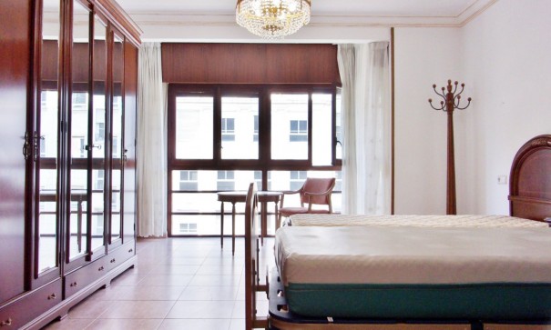 Sprzedaż - Apartament mieszkanie -
Alicante