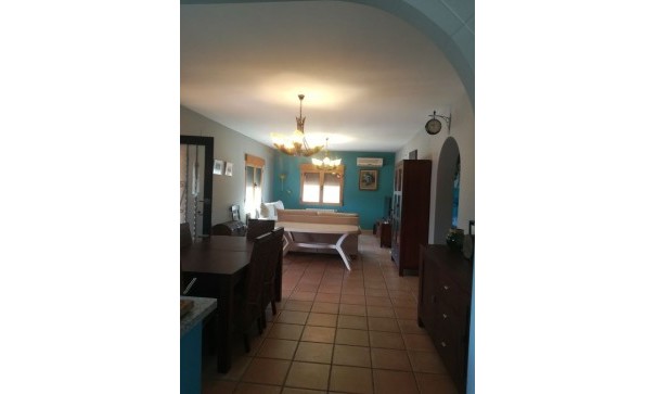 Återförsäljning - Finca lantlig egendom -
Castalla