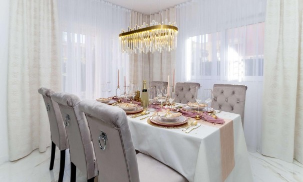 Återförsäljning - Fristående villa -
Orihuela Costa