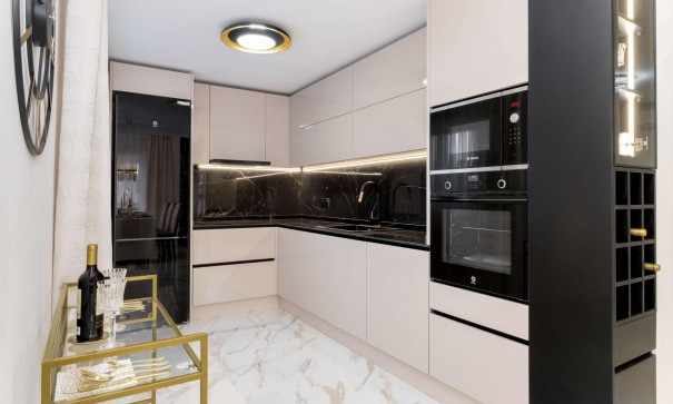 Återförsäljning - Fristående villa -
Orihuela Costa