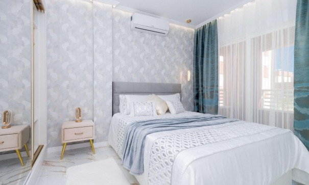 Återförsäljning - Fristående villa -
Orihuela Costa