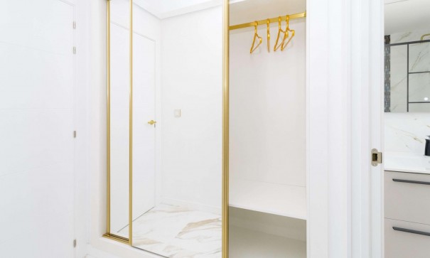 Återförsäljning - Fristående villa -
Orihuela Costa