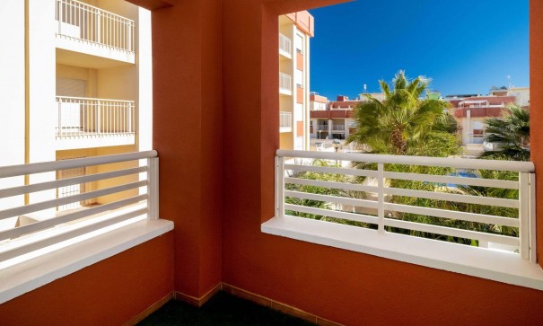 Återförsäljning - Fristående villa -
Orihuela Costa