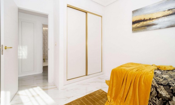 Återförsäljning - Fristående villa -
Orihuela Costa