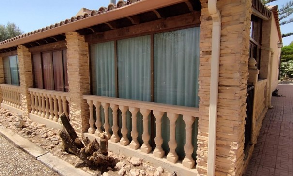 Sprzedaż - Finca nieruchomość wiejska -
Elche