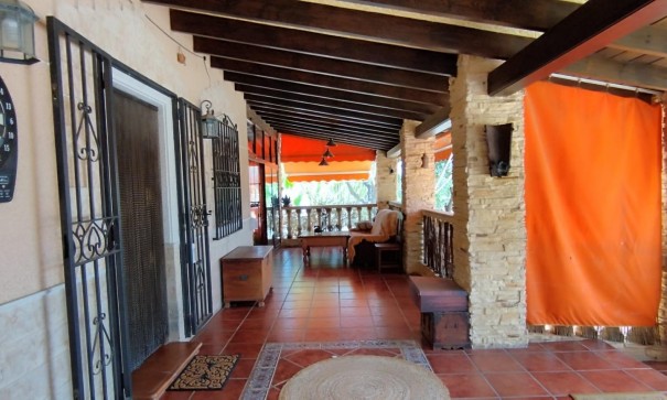 Sprzedaż - Finca nieruchomość wiejska -
Elche