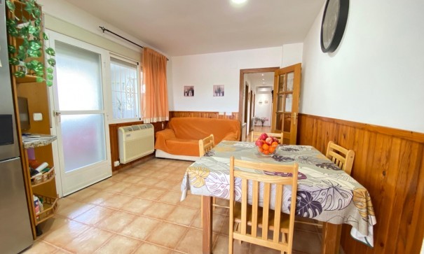 Sprzedaż - Finca nieruchomość wiejska -
Alicante