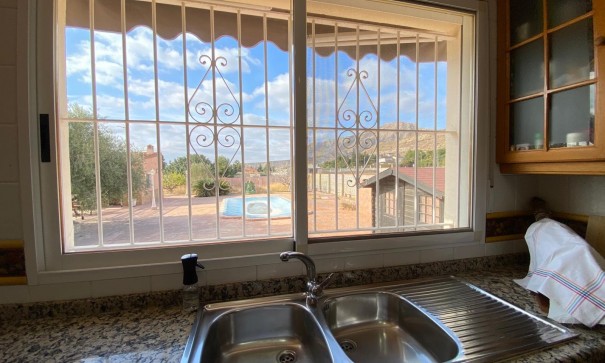 Sprzedaż - Finca nieruchomość wiejska -
Alicante