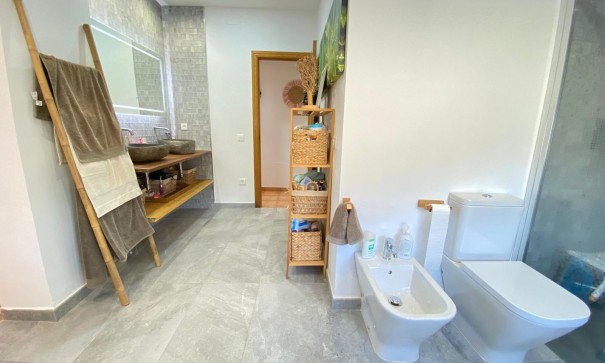 Sprzedaż - Finca nieruchomość wiejska -
Alicante