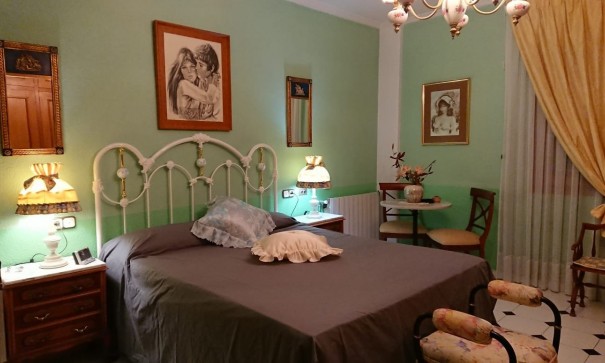 Herverkoop - Finca Landelijk pand -
Elche