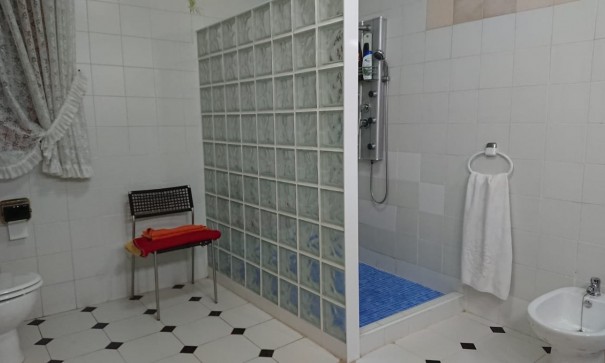 Herverkoop - Finca Landelijk pand -
Elche