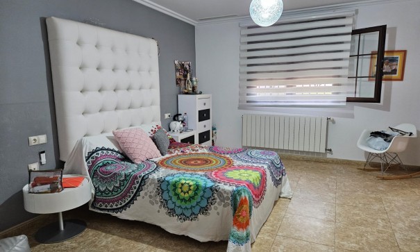 Resale - Finca Landgut -
Novelda