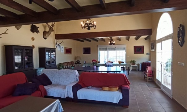 Sprzedaż - Finca nieruchomość wiejska -
Elche