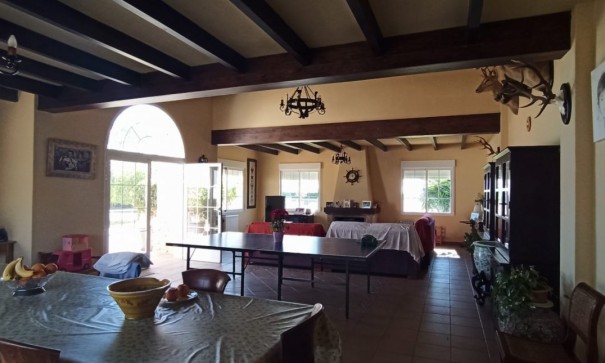 Sprzedaż - Finca nieruchomość wiejska -
Elche