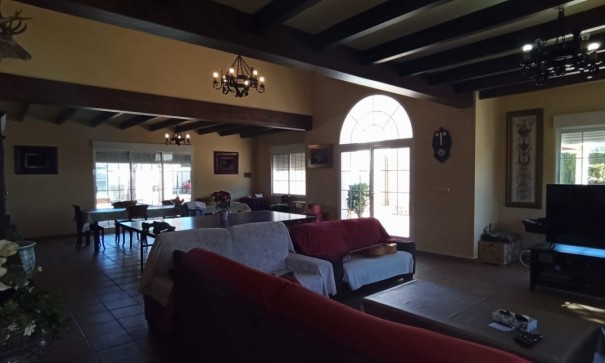 Sprzedaż - Finca nieruchomość wiejska -
Elche