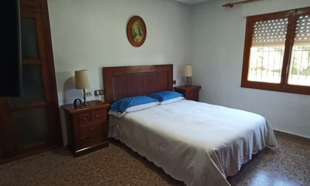 Sprzedaż - Finca nieruchomość wiejska -
Elche