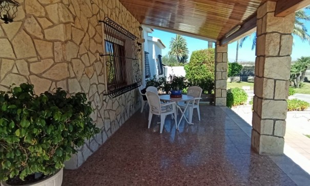 Sprzedaż - Finca nieruchomość wiejska -
Elche