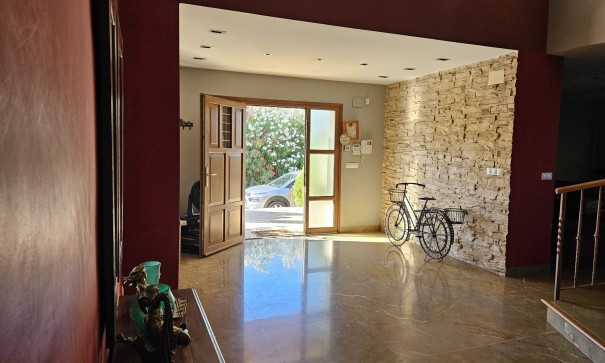 Resale - Finca Landgut -
Novelda