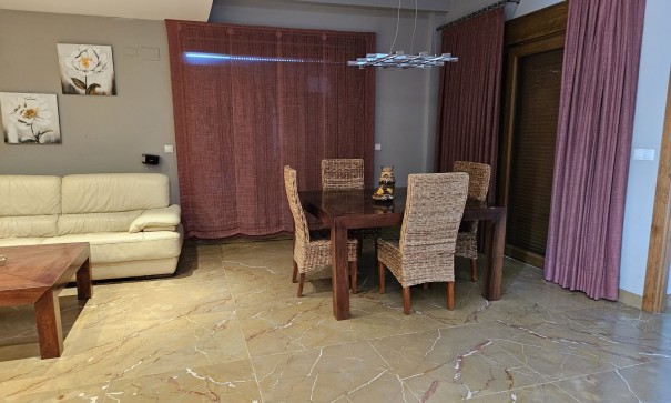 Resale - Finca Landgut -
Novelda