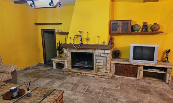 Resale - Finca Landgut -
Novelda