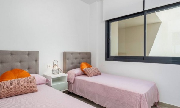 Videresalg - Fritliggende villa -
San Miguel de Salinas