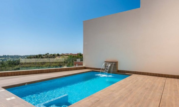 Videresalg - Fritliggende villa -
San Miguel de Salinas