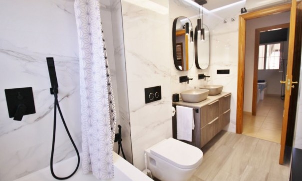 Resale - Freistehende Villa -
El Campello