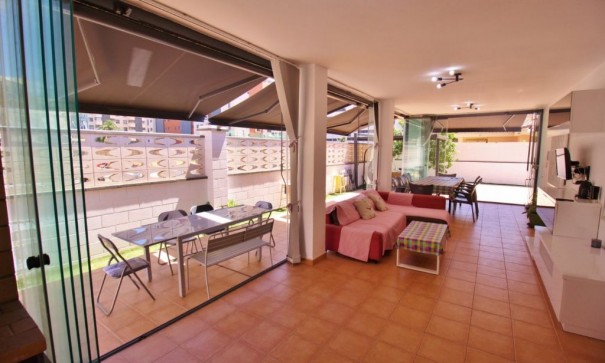 Resale - Freistehende Villa -
El Campello