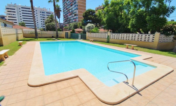 Resale - Freistehende Villa -
El Campello