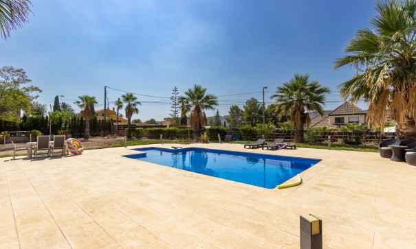 Resale - Freistehende Villa -
El Rebolledo