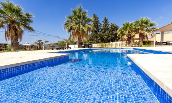 Resale - Freistehende Villa -
El Rebolledo